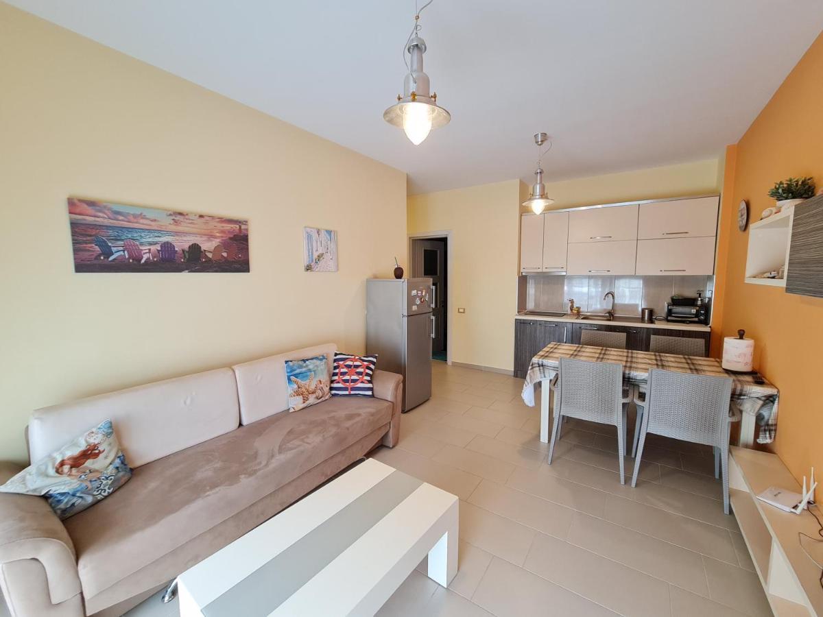 Holiday Apartament *