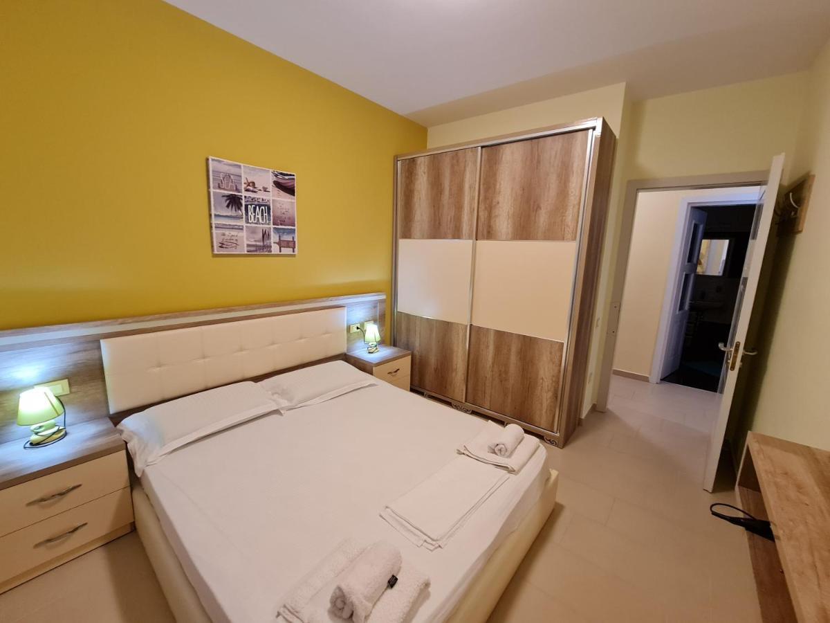 Holiday Apartament *